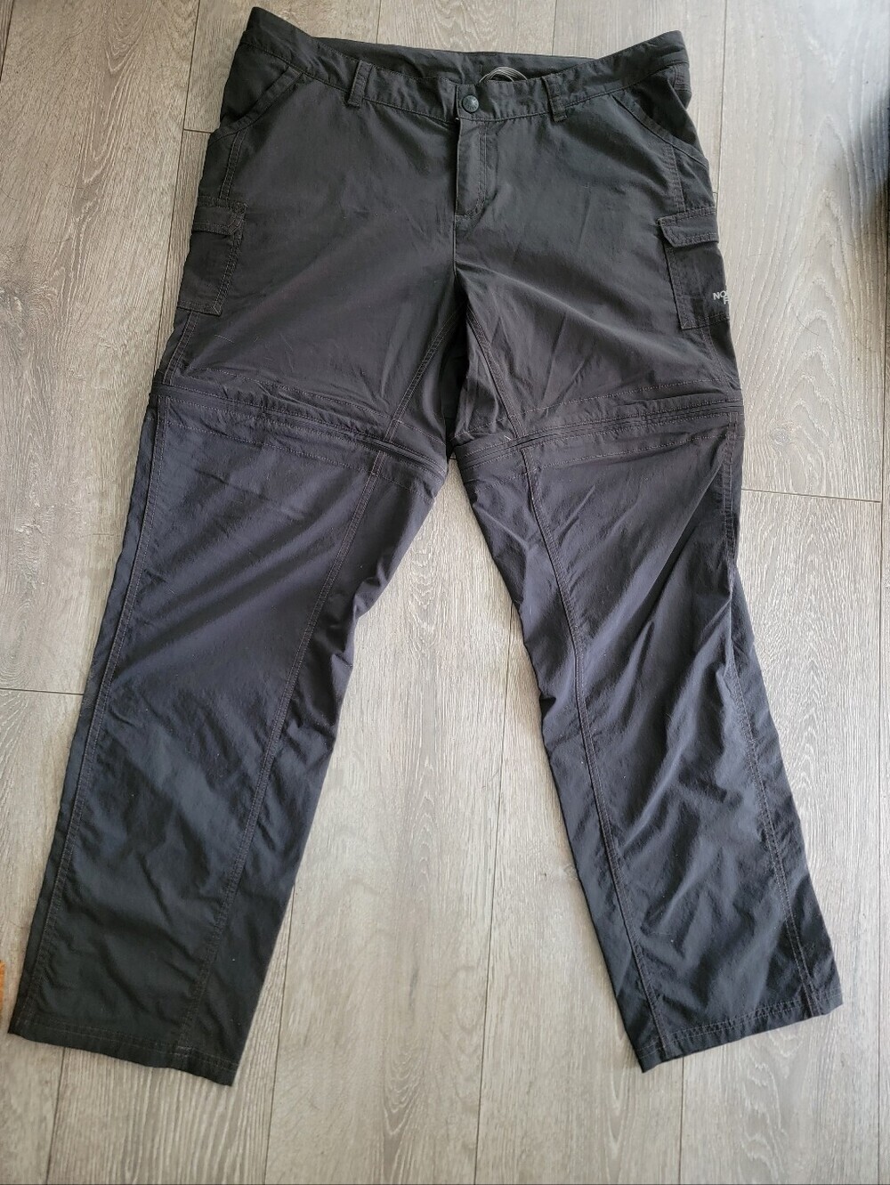 The North Face 2 In 1 Pants/Shorts